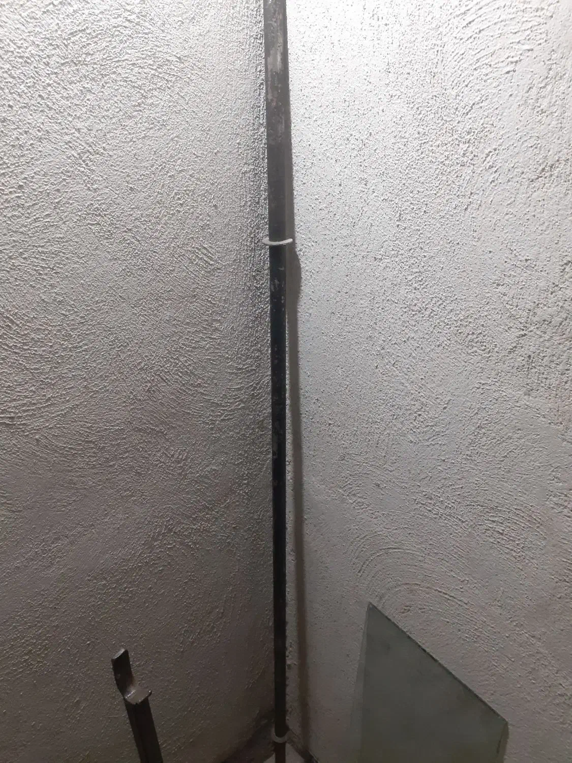 یک عدد میز پرس سینه دست ساز و یک عدد میل هالتر|تجهیزات ورزشی|هشتگرد, فاز ۱ مهستان|دیوار