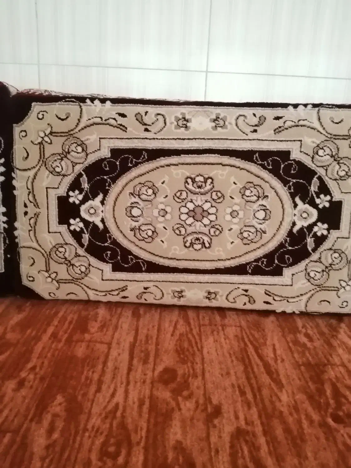 پشتی|پشتی|دهگلان, |دیوار