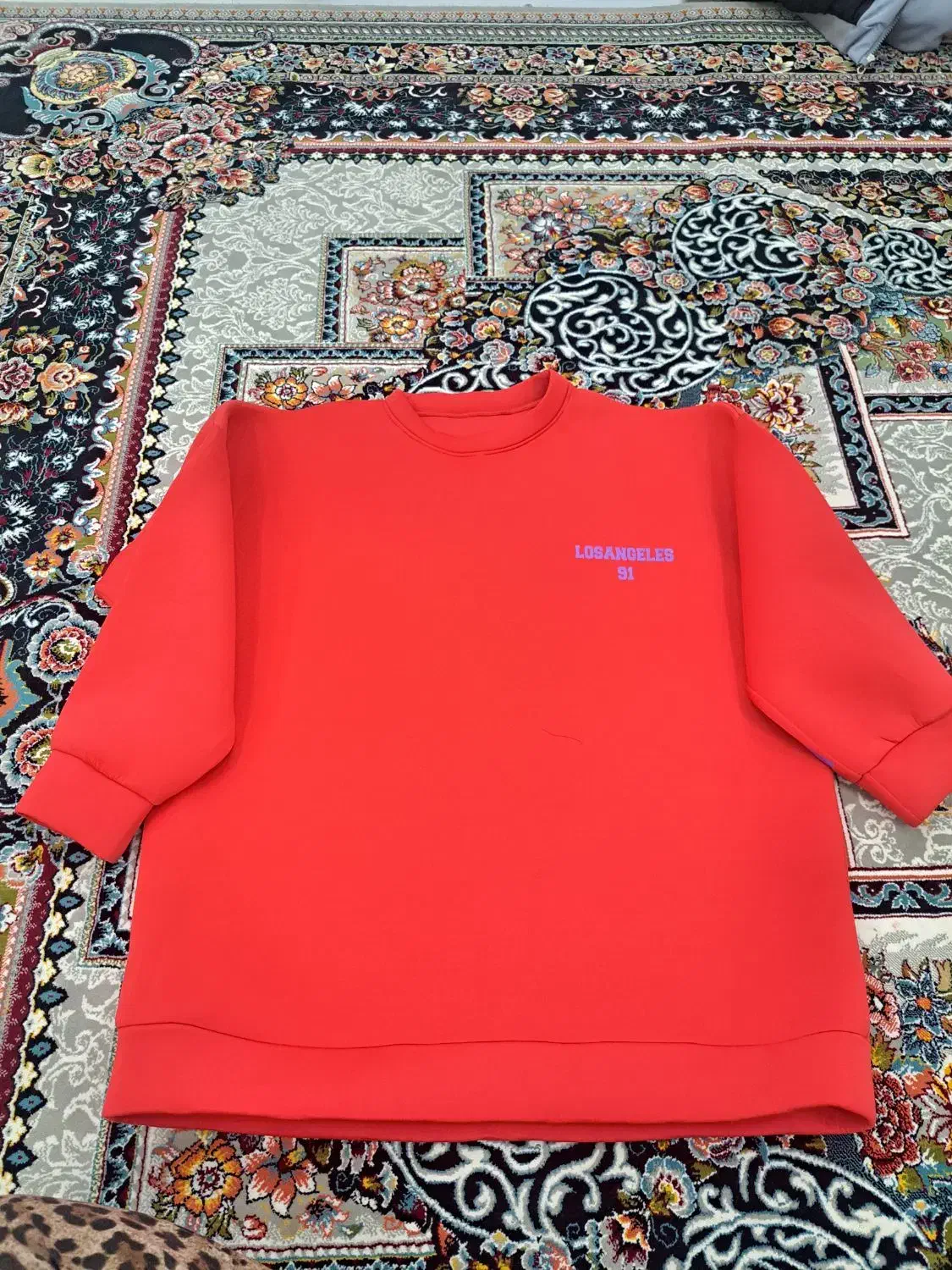 هودی|لباس|چهارباغ, |دیوار