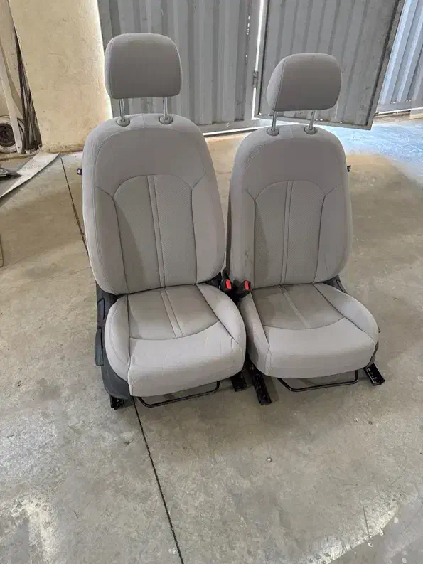 صندلی خودرو هیوندایی|قطعات یدکی و لوازم جانبی|هشتگرد, شهرک راه آهن|دیوار