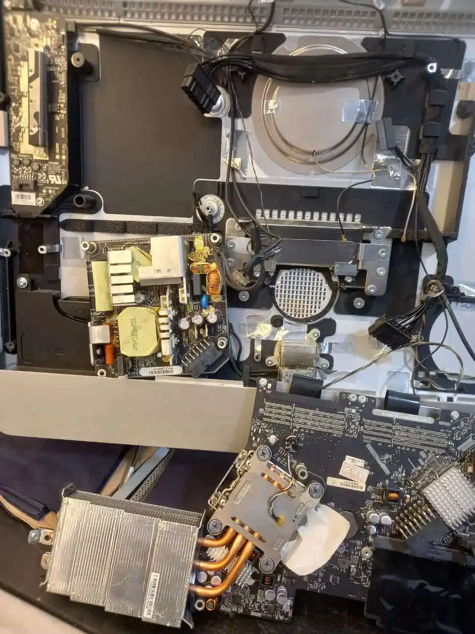 قطعاتALL IN ONEاپل A1311|قطعات و لوازم جانبی رایانه|تهران, دانشگاه شریف|دیوار