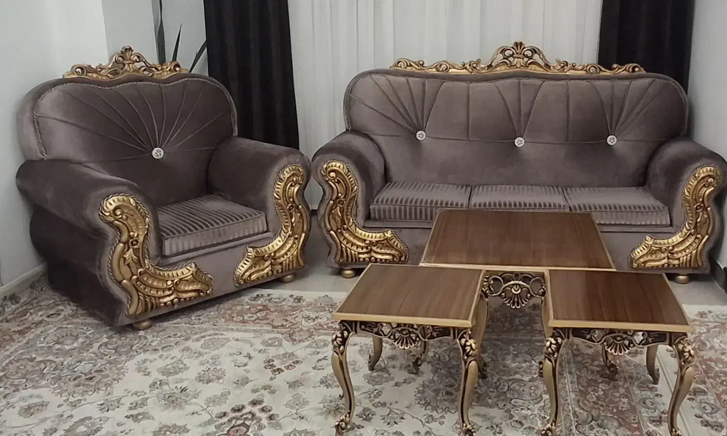 مبل وعسلی هشت نفره در حدنو|مبلمان خانگی و میز عسلی|کرمانشاه, |دیوار