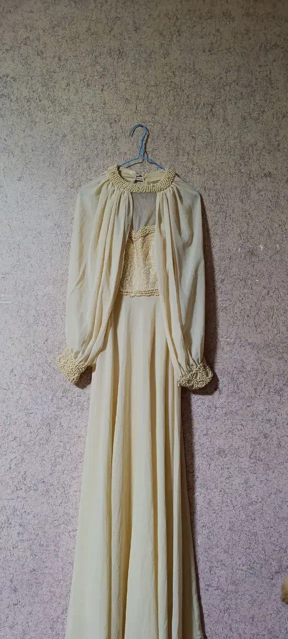 دو عدد لباس مجلسی شیک|لباس|شوط, |دیوار