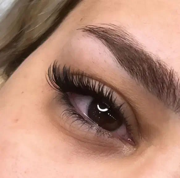 اکستنشن مژه محدوده برق|خدمات آرایشگری و زیبایی|کرمانشاه, |دیوار