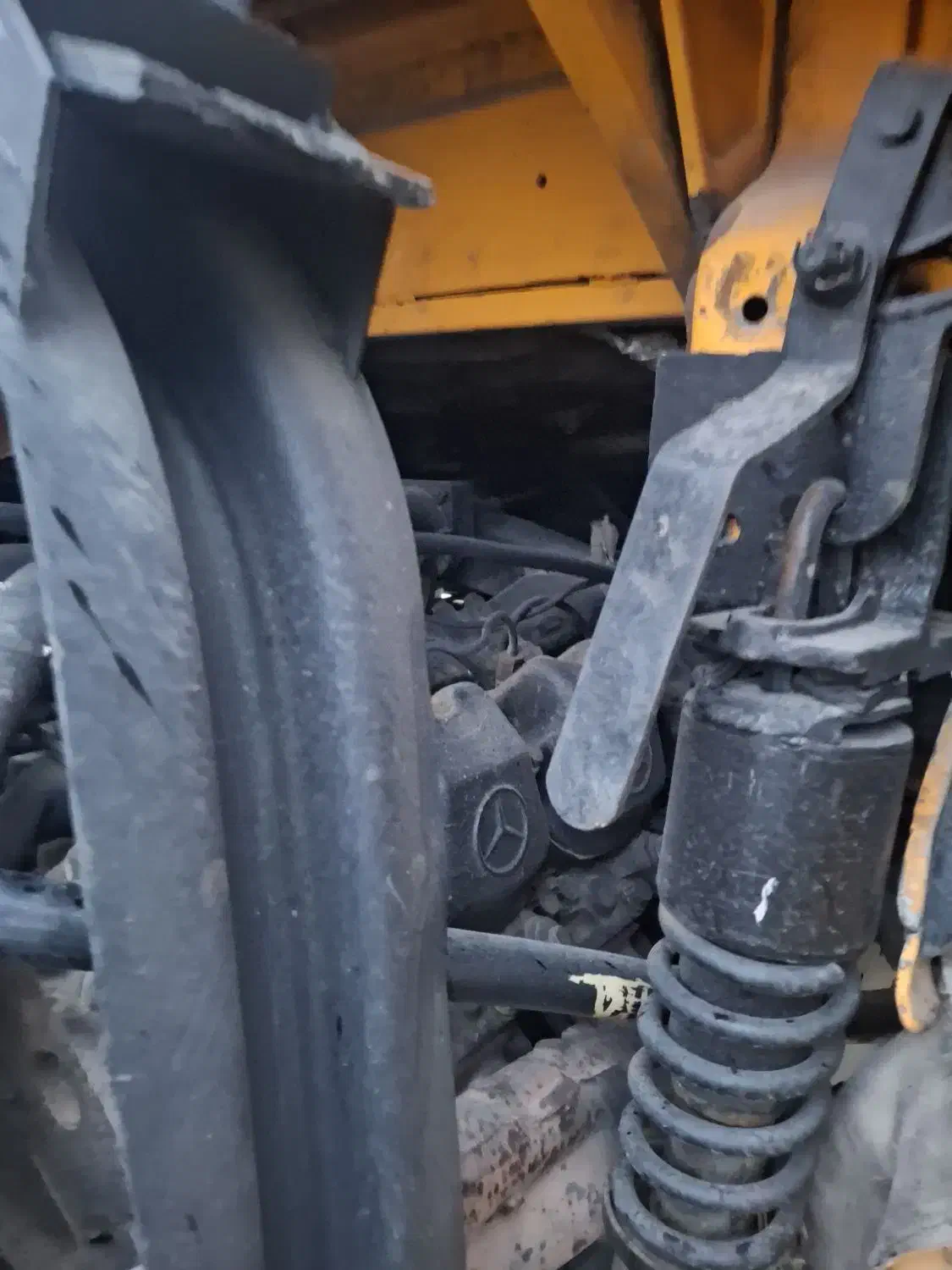 کشنده کاماز مدل 87 موتور بنز 8 سیلندر جفت سوپر|خودرو سنگین|اسلام‌شهر, شاطره|دیوار