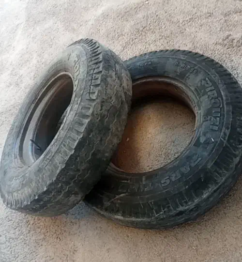 لاستیک نیسان و پراید|قطعات یدکی و لوازم جانبی|هندمینی, |دیوار