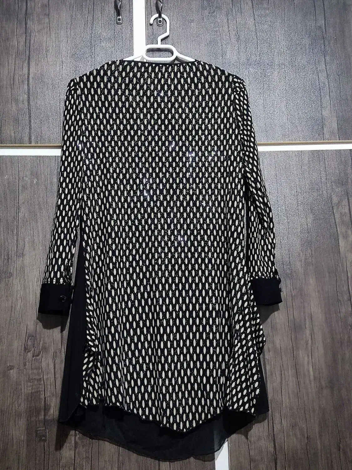 لباس|لباس|بروجرد, |دیوار