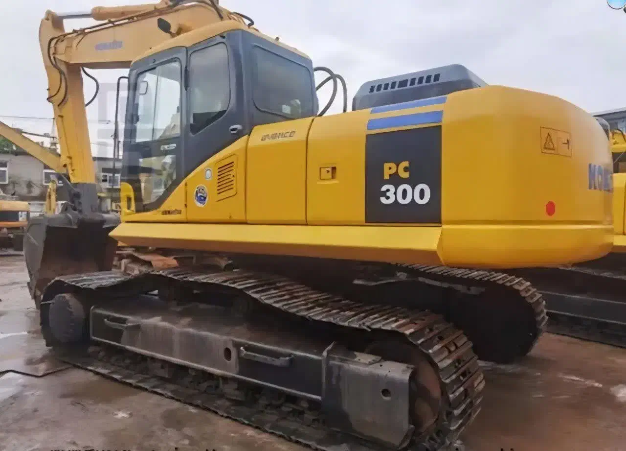 خدمات بیل مکانیکی 300 و 200 کوماتسو خط 7 معادن|ماشین‌آلات صنعتی|ساوه, |دیوار