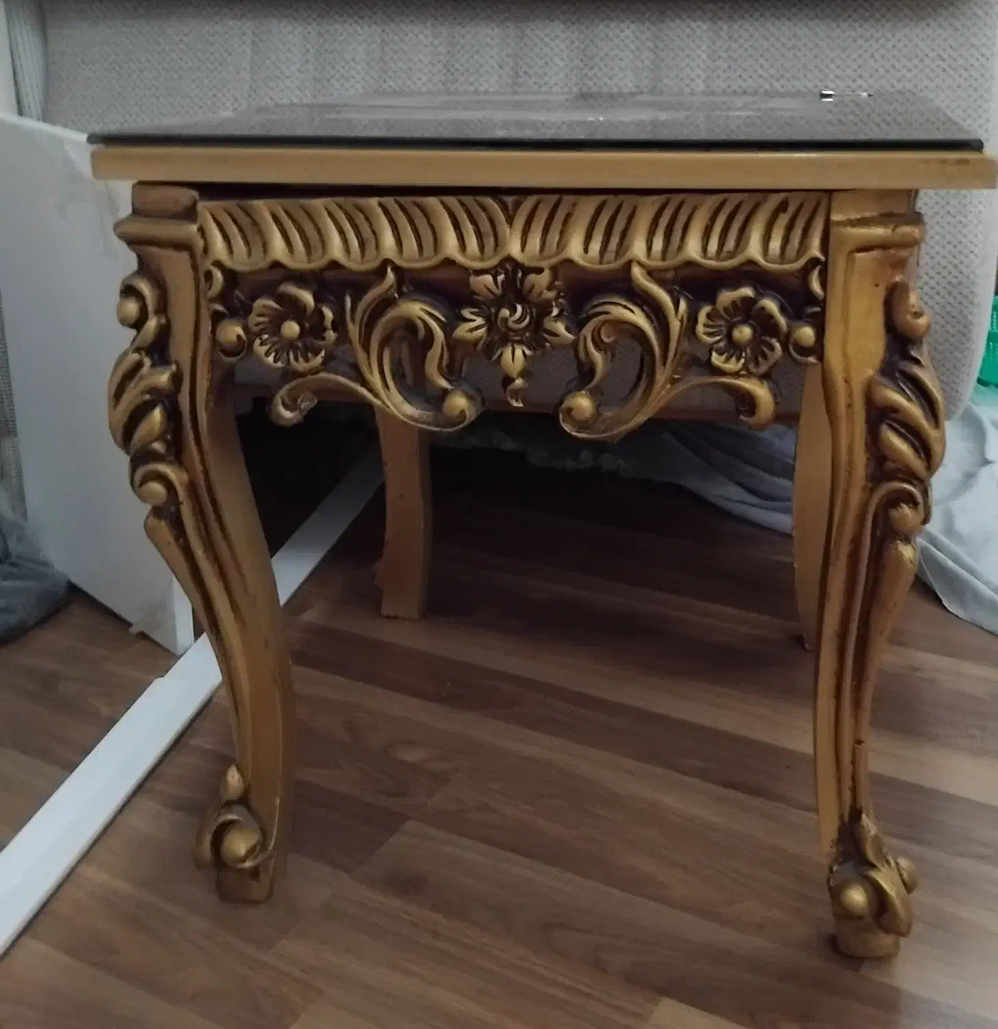 میز|مبلمان خانگی و میز عسلی|شیراز, کلاهدوز|دیوار