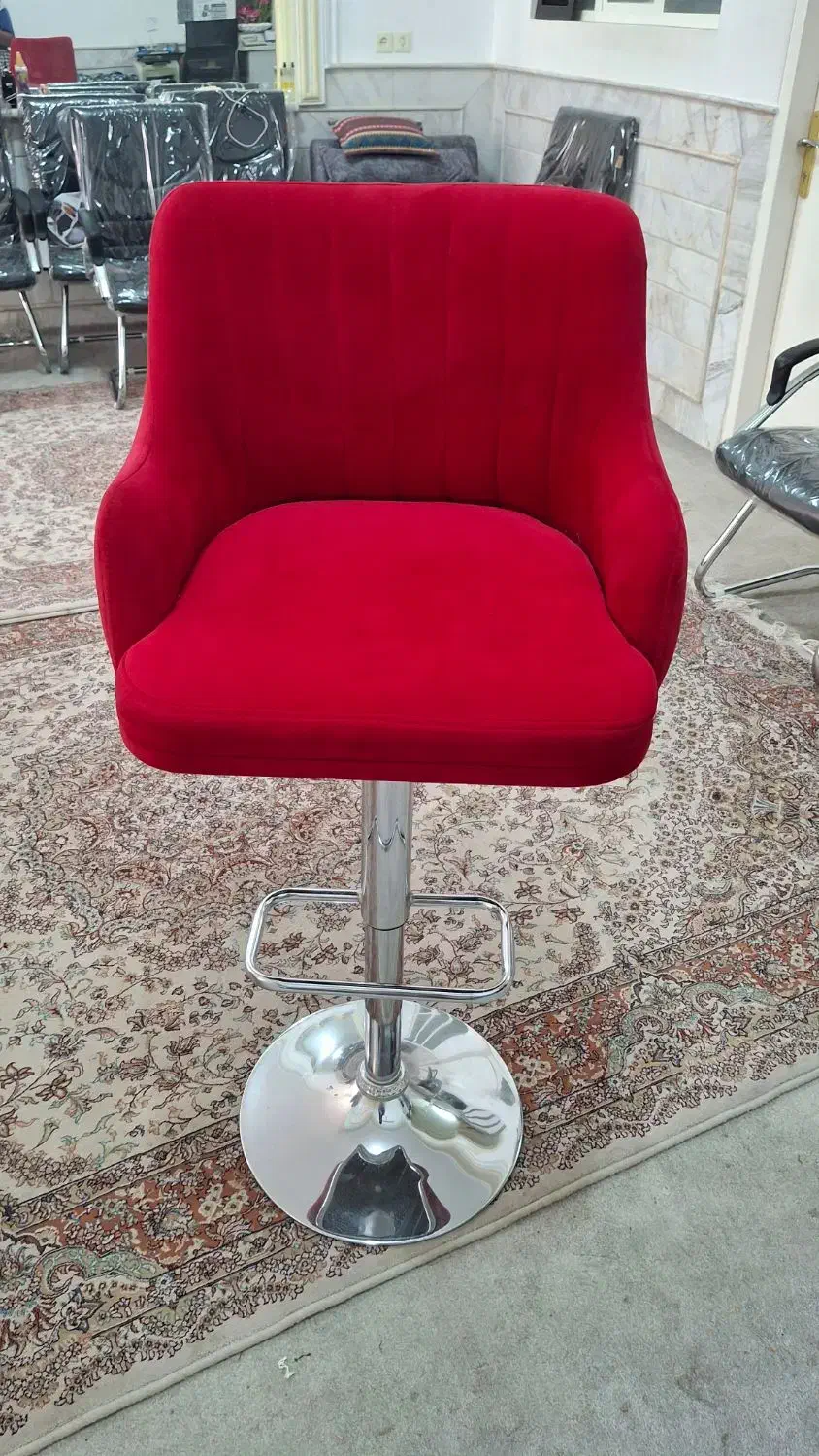 صندلی جک دار چرخان شرکتی|صندلی و نیمکت|قم, چهل درخت‎|دیوار