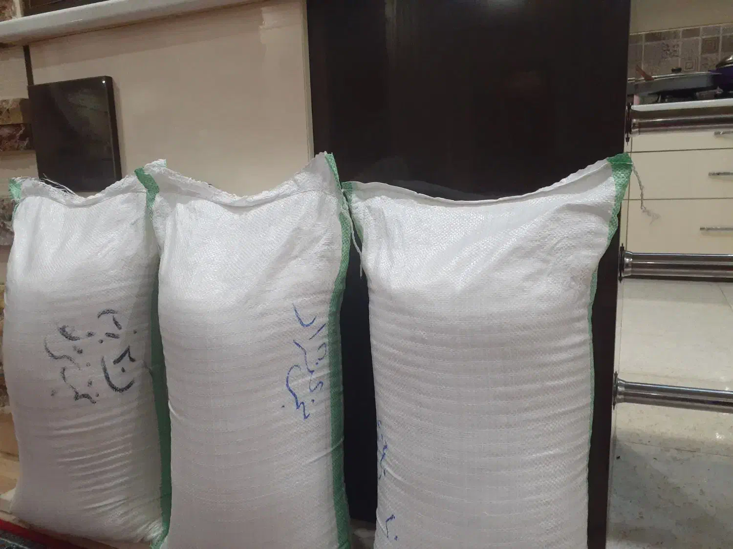 برنج هاشمی|خوردنی و آشامیدنی|رشت, انصاری|دیوار