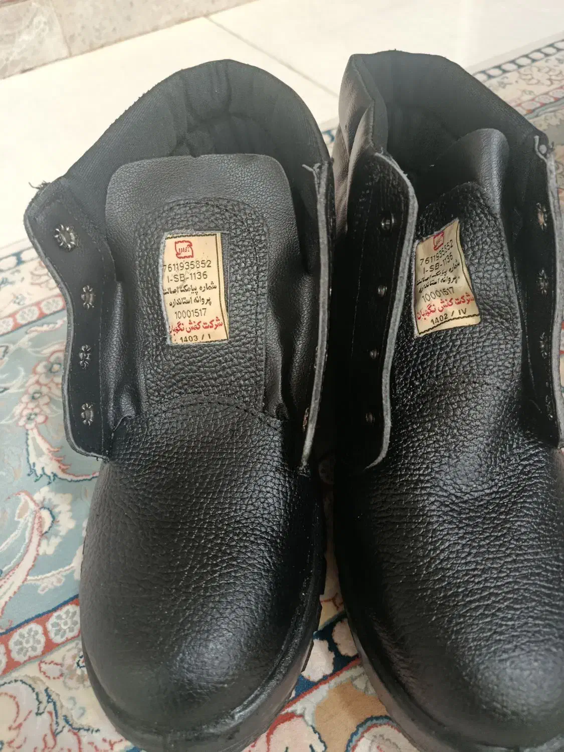 کفش ایمنی سایز 44|کیف، کفش، کمربند|آبدانان, |دیوار