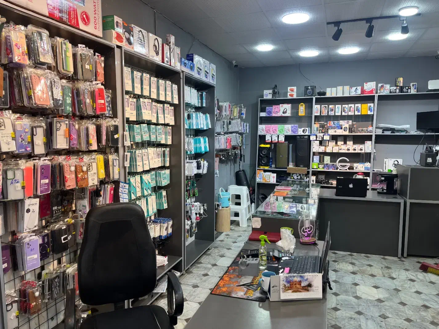 نیروی کار -فروشنده|استخدام بازاریابی و فروش|گنبد کاووس, |دیوار