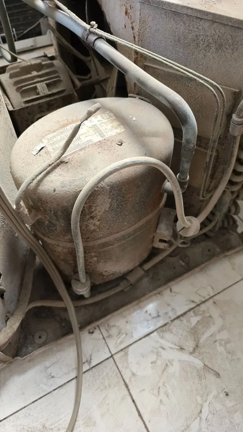 دوعدد کولر|کولر گازی و فن‌کوئل|جم, |دیوار