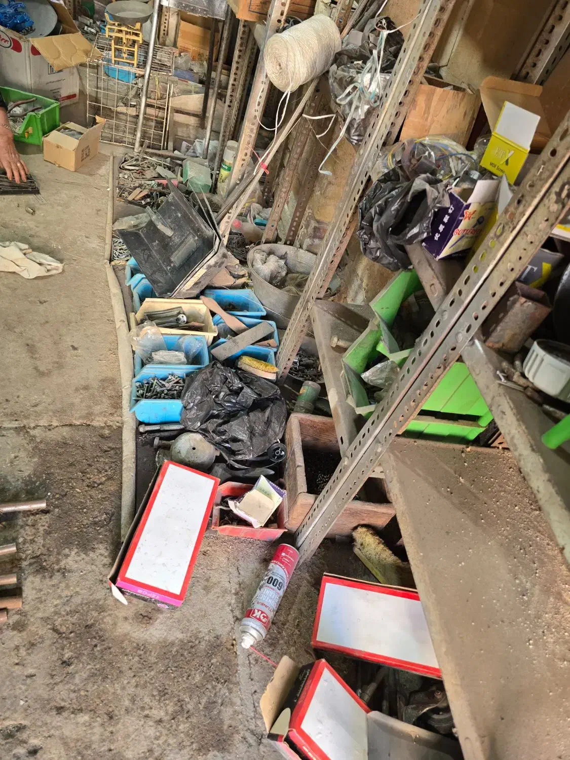 لوازم و ابزالات  مغازه ابزار فروشی|فروشگاه و مغازه|بندرعباس, |دیوار