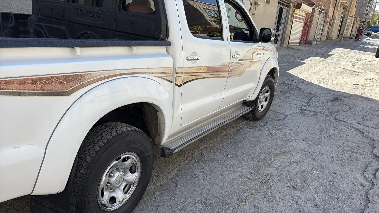 تویوتا هایلوکس|خودرو سواری و وانت|سنندج, |دیوار