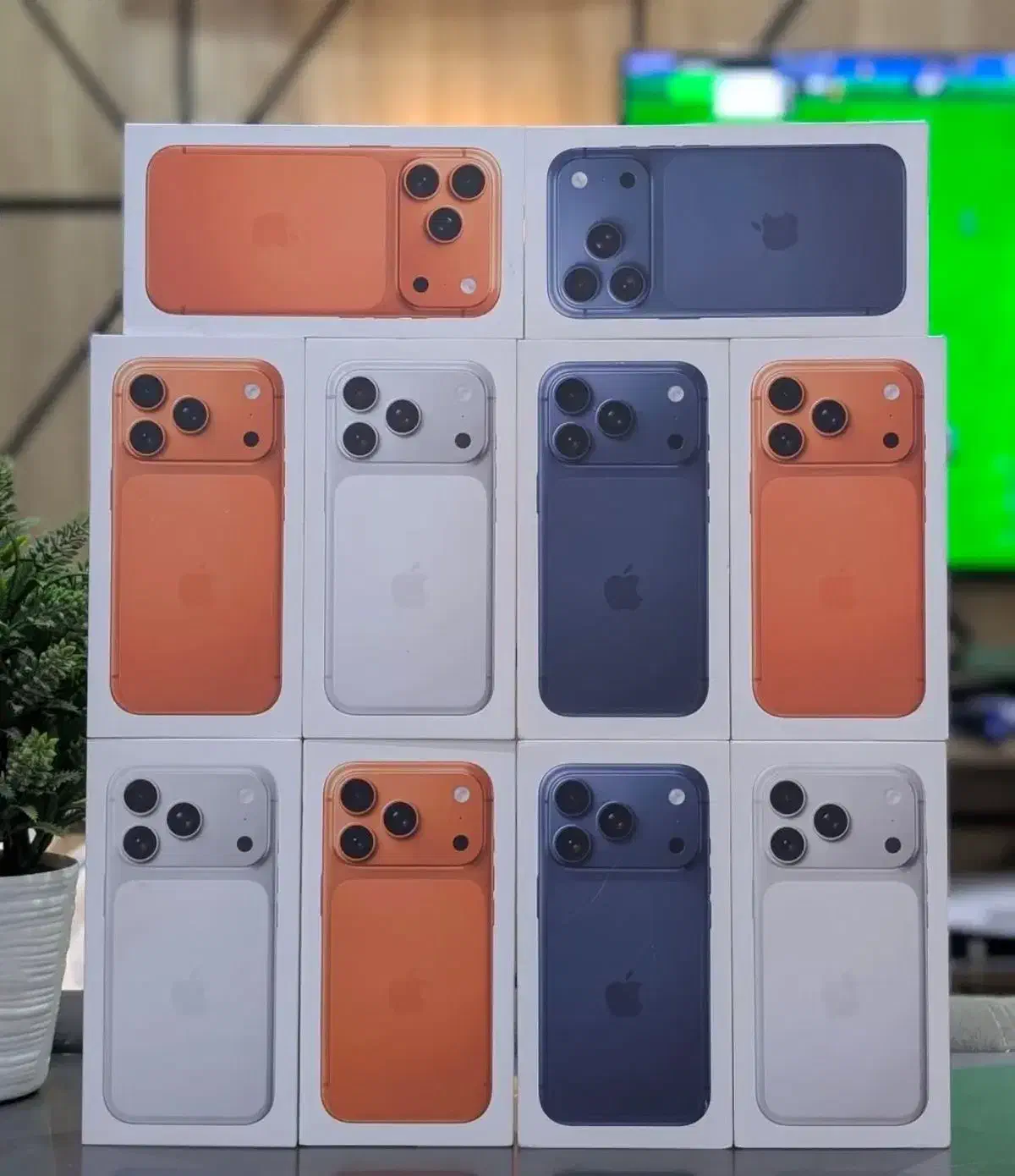 iPhone 16normal|موبایل|اراک, |دیوار