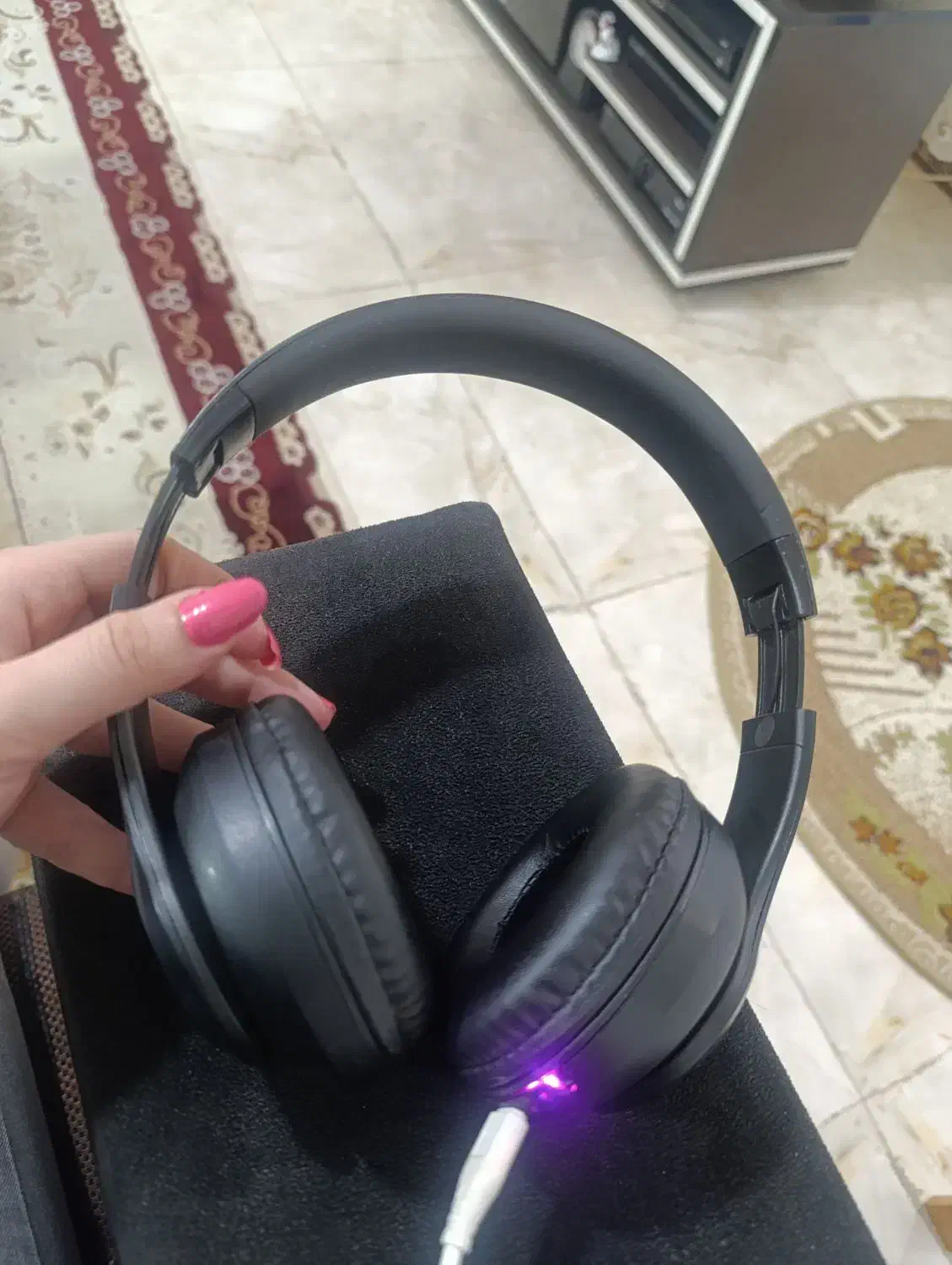 هدفون|صوتی و تصویری|رشت, معلولین|دیوار