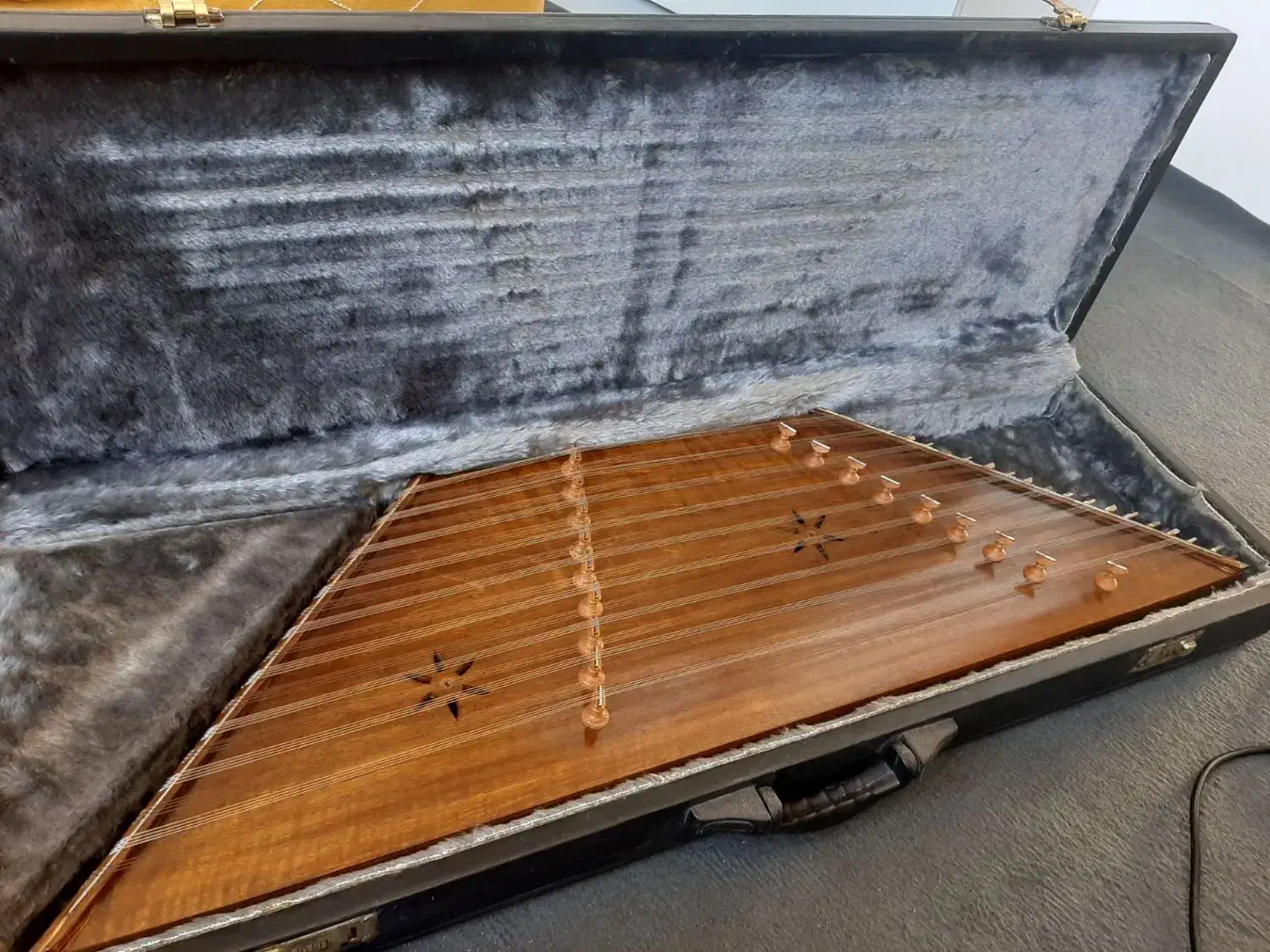 سنتور|سازهای سنتی|اردبیل, |دیوار