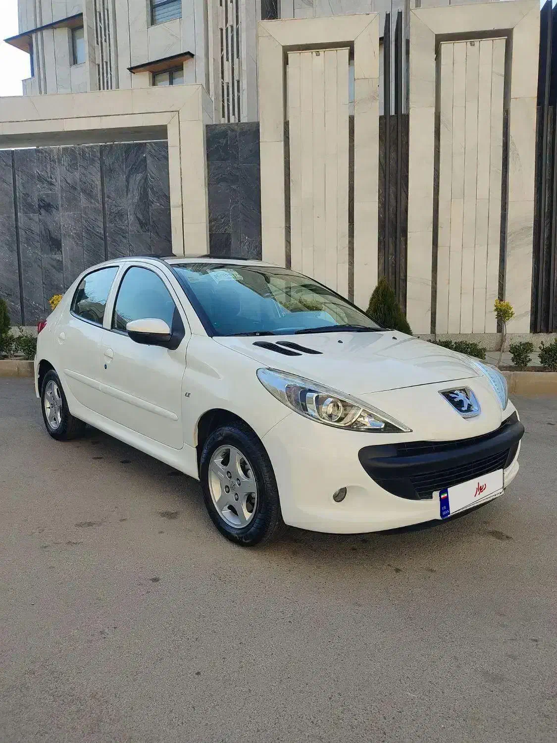 پژو ۲۰۷ پاناروما مدل اواخر ۱۴۰۱|خودرو سواری و وانت|همدان, |دیوار