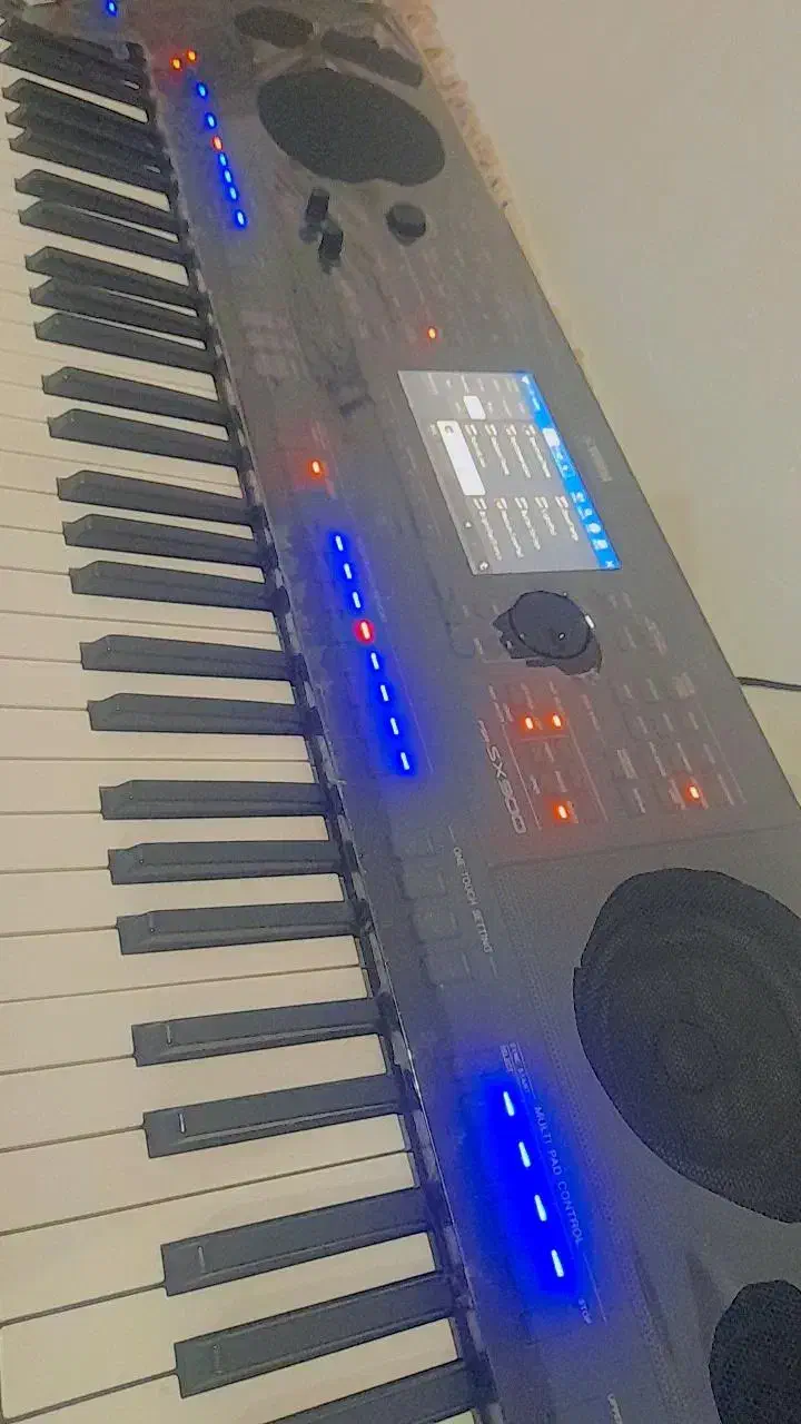 ساز|پیانو، کیبورد، آکاردئون|بجنورد, |دیوار