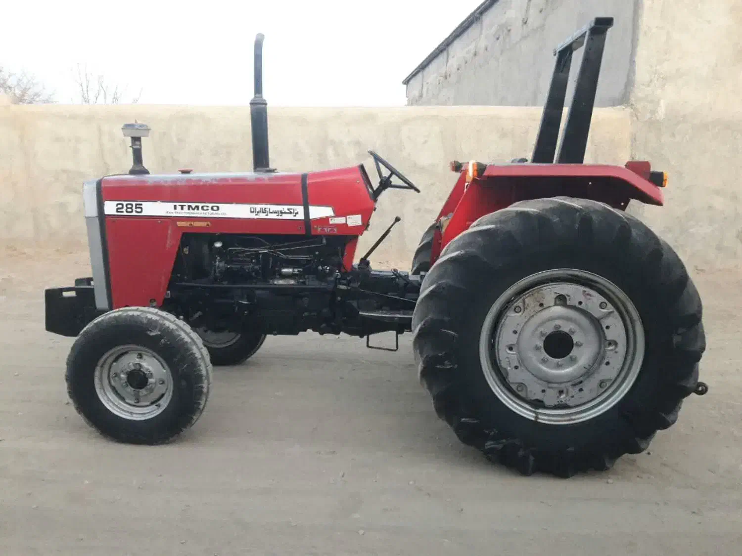 تراکتور فرگوسن 285 تمیز|خودرو سنگین|کمیجان, |دیوار