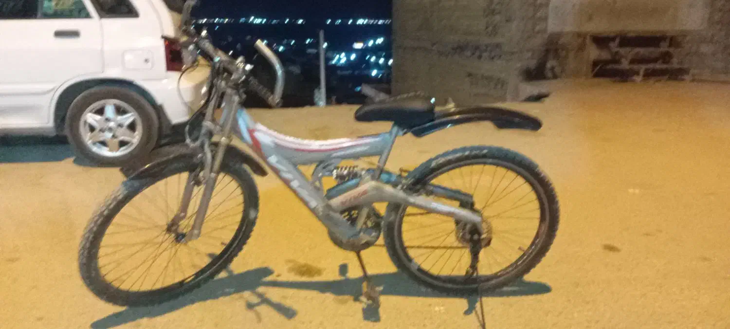 معاوضه دوچرخه ۲۶ با دوچرخه ۲۴ دنده ای|دوچرخه، اسکیت، اسکوتر|شیراز, سلطان آباد|دیوار