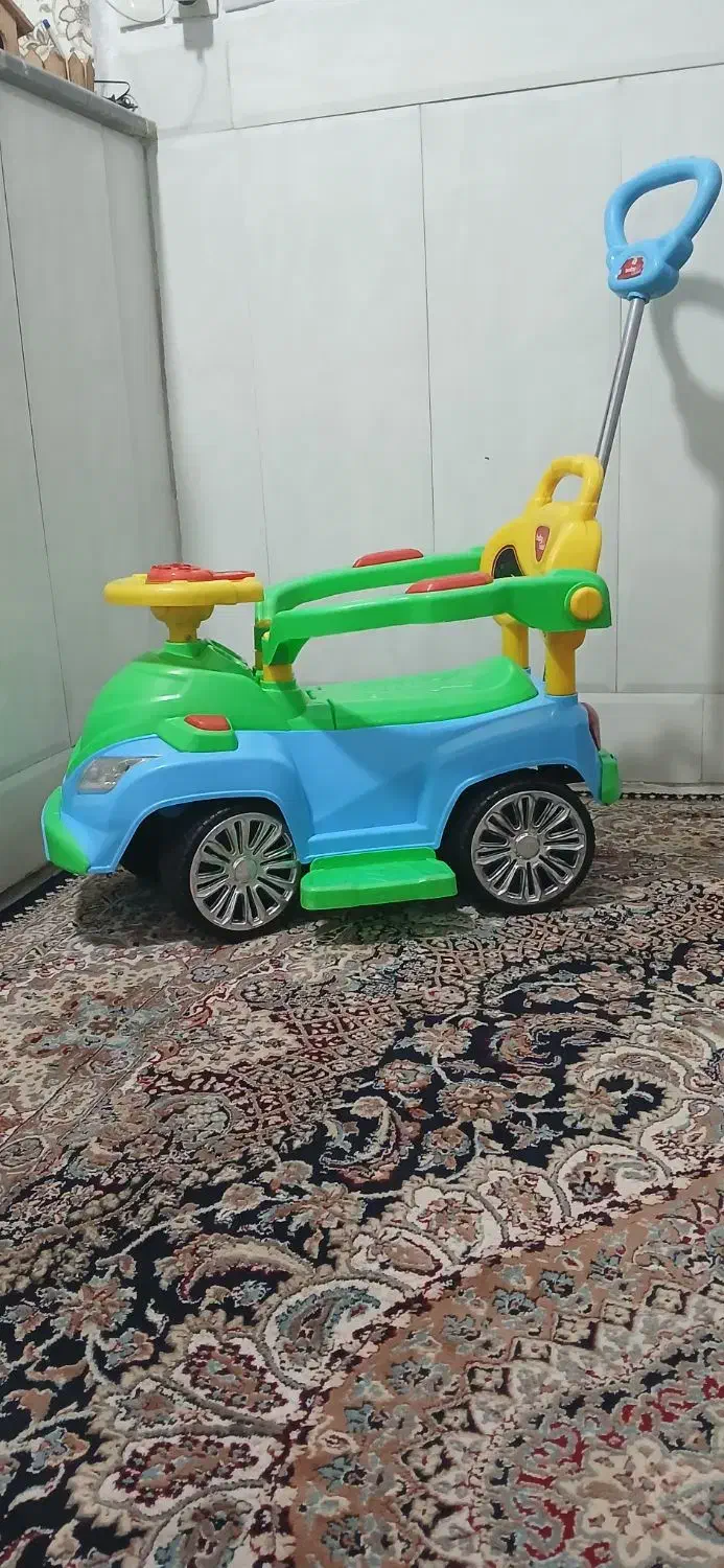 ماشین کودک|اسباب‌بازی بچه|قم, ولیعصر|دیوار