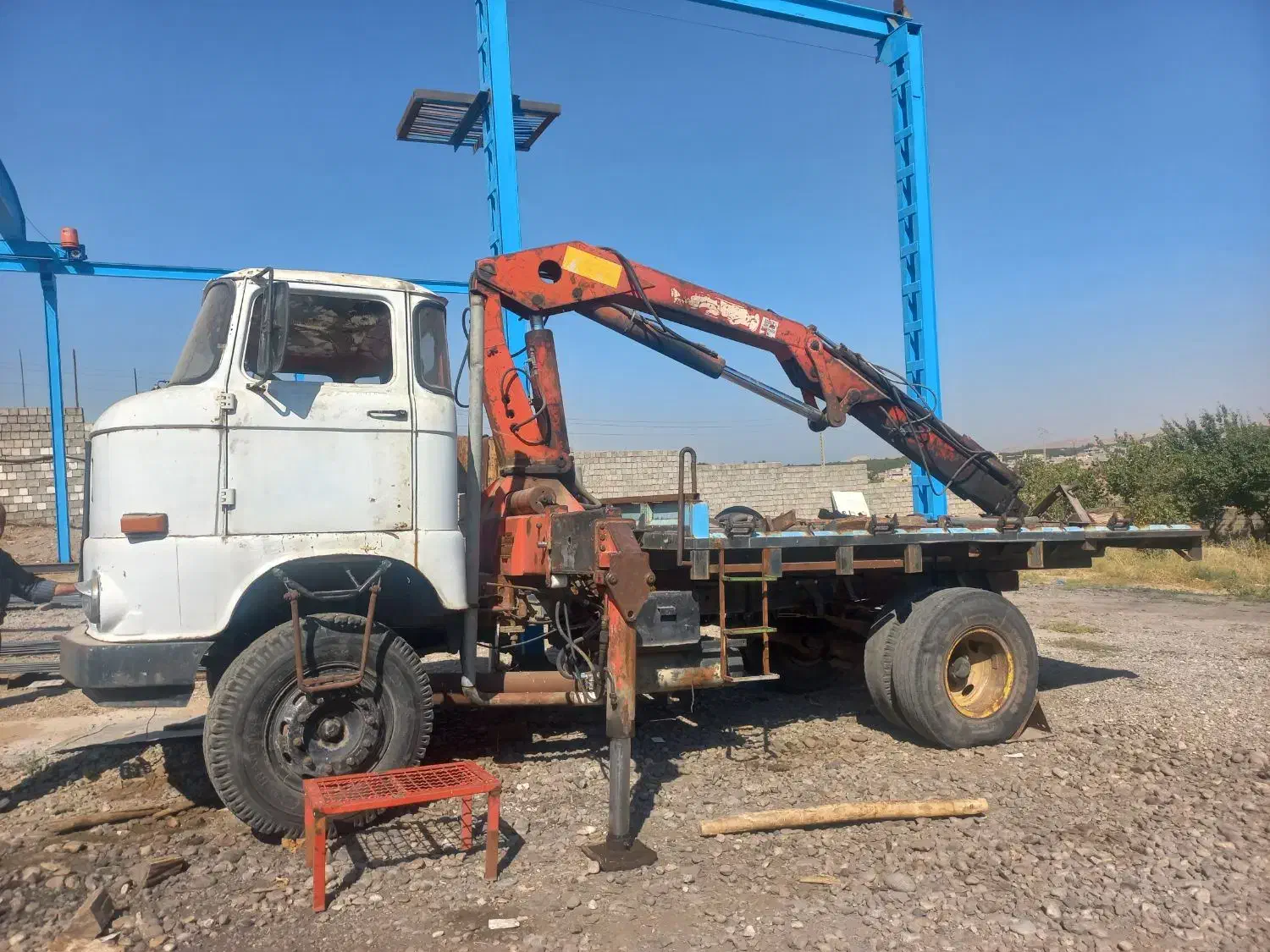 جرثقیل|خودرو سنگین|شاهین دژ, |دیوار