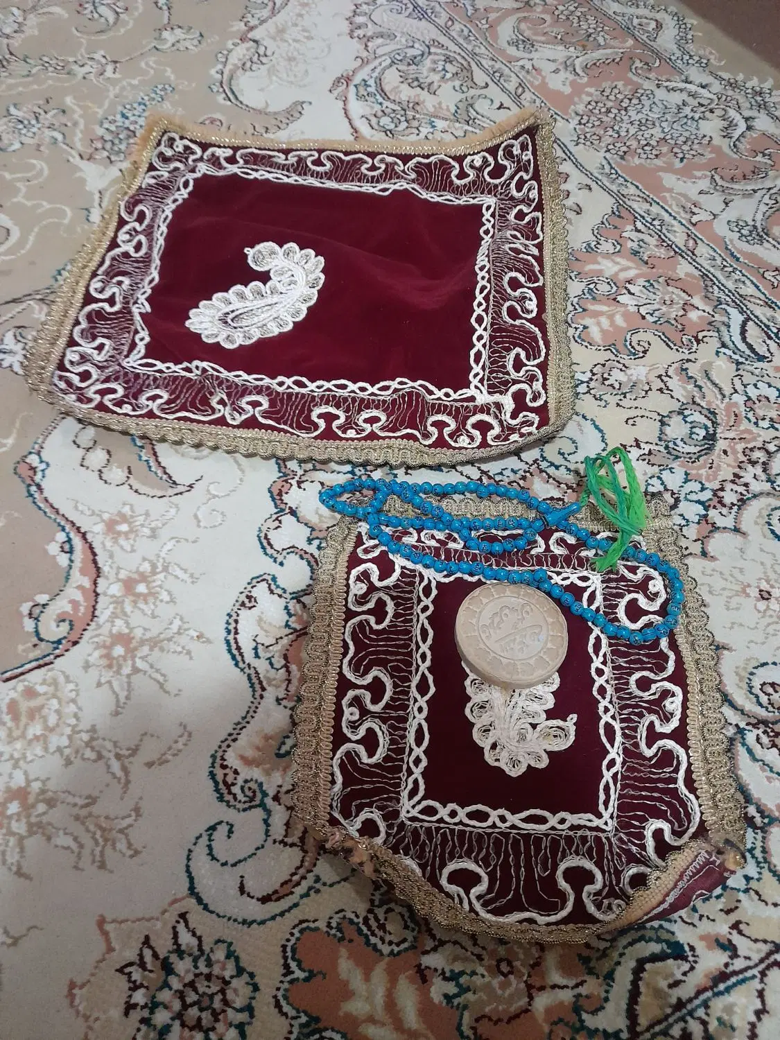 سجاده مخمری|گلیم، جاجیم، گبه|تبریز, |دیوار