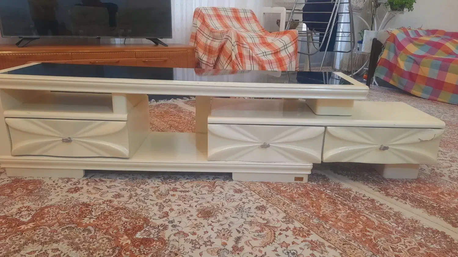 میزتلویزیون|میز تلویزیون|میانه, |دیوار