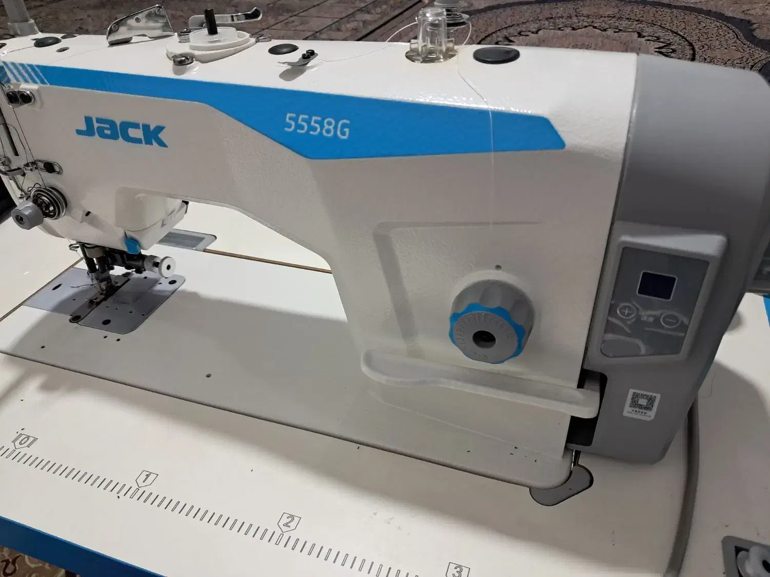 چرخ صنعتی راسته تیغدار|چرخ خیاطی و ریسندگی|گالیکش, |دیوار