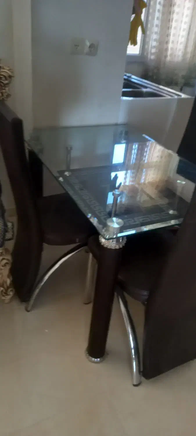 میز ناهار خوری|میز و صندلی غذاخوری|مهاجران, |دیوار