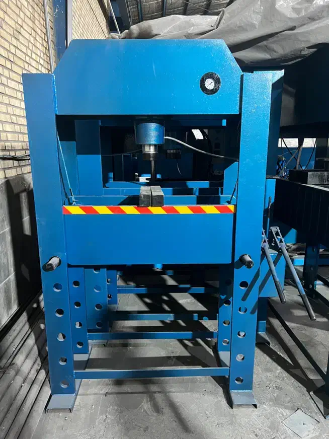 پرس ۶۰ تن )(ودستی )|ماشین‌آلات صنعتی|تهران, وردآورد|دیوار