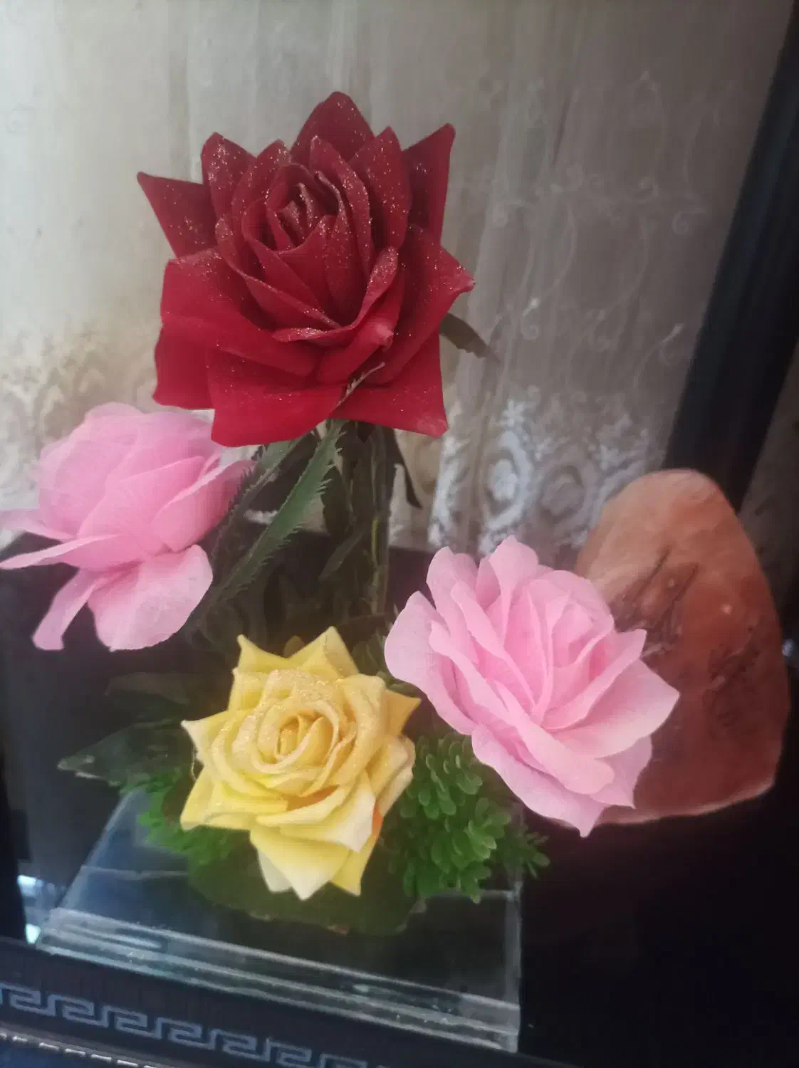 گل.|گل مصنوعی|نورآباد, |دیوار