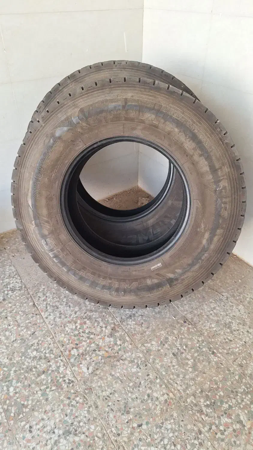 لاستیک ماشین سنگین|قطعات یدکی و لوازم جانبی|بندر ماهشهر, |دیوار