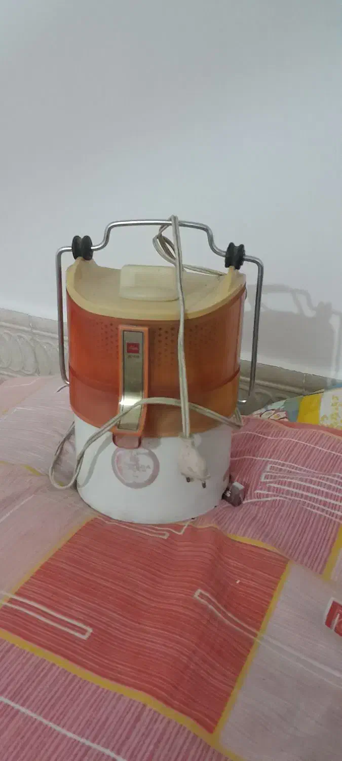 ابمیوه گیر نو نو سالم سالم شرطی|آبمیوه‌گیر و آب‌مرکبات‌گیر|دزفول, |دیوار