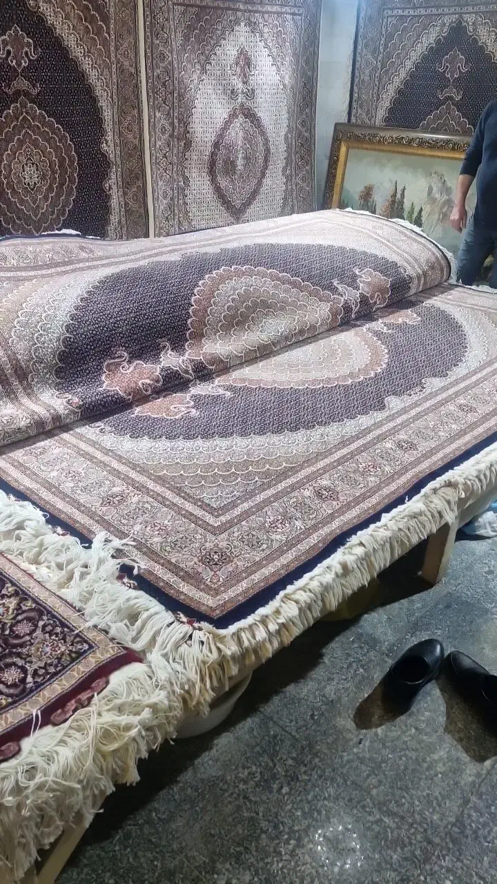 فرش دستبافت خوی|فرش|خوی, |دیوار