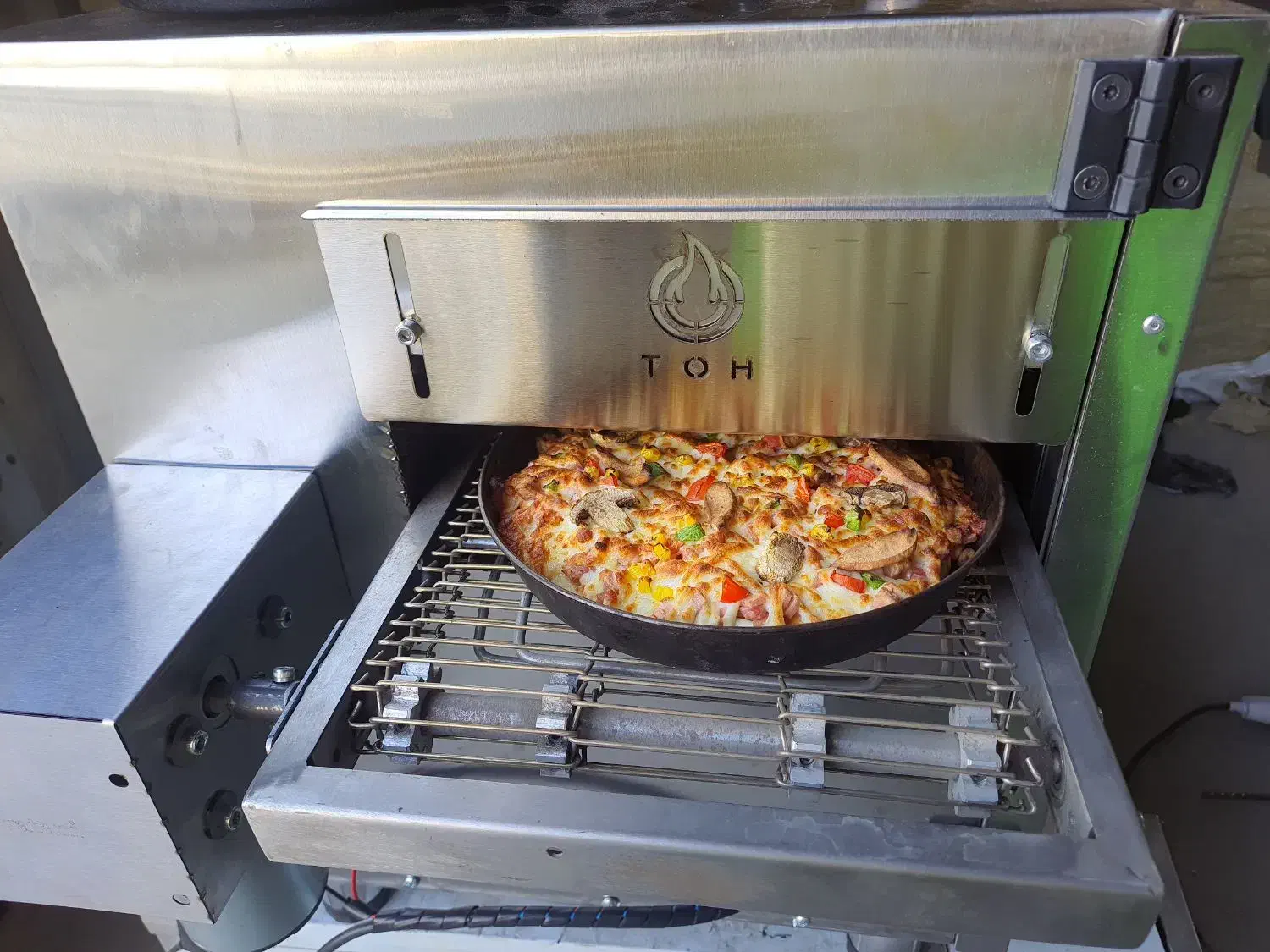 فر ریلی پیتزا سرخ کن تاپینگ جوجه گردان دیسپلی|کافی‌شاپ و رستوران|اهواز, چهارصد دستگاه|دیوار