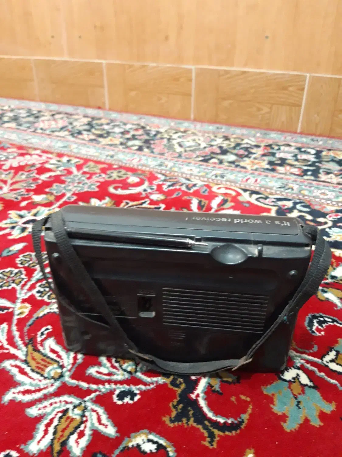 رادیو ژاپنی قدیمی|کلکسیون اشیاء عتیقه|گرگان, |دیوار