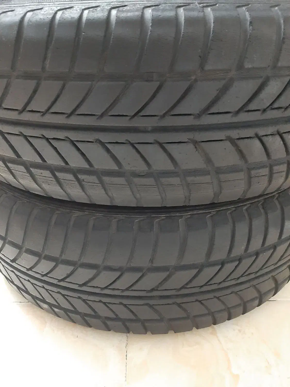 دو حلقه لاستیک یزد تایر185/65/15|قطعات یدکی و لوازم جانبی|لنجان, |دیوار