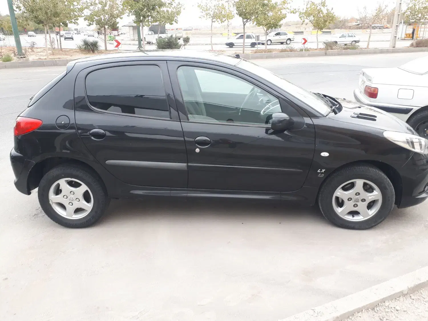 ۲۰۷ مدل ۹۰|خودرو سواری و وانت|اراک, |دیوار