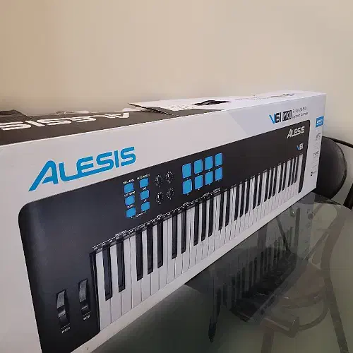 میدی کنترلر Alesis v61 MK ii در حد نو|پیانو، کیبورد، آکاردئون|تهران, نیروی هوایی (پیروزی)|دیوار