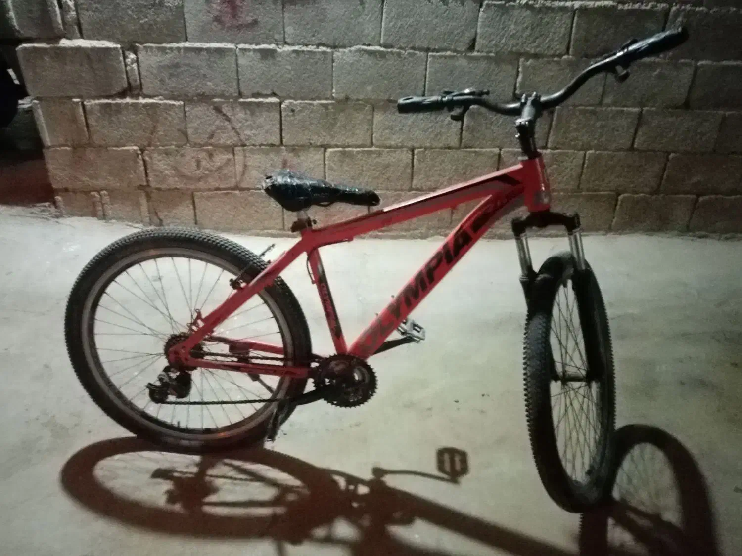 دوچرخه ۲۶ تنه بلند|دوچرخه، اسکیت، اسکوتر|آبپخش, |دیوار