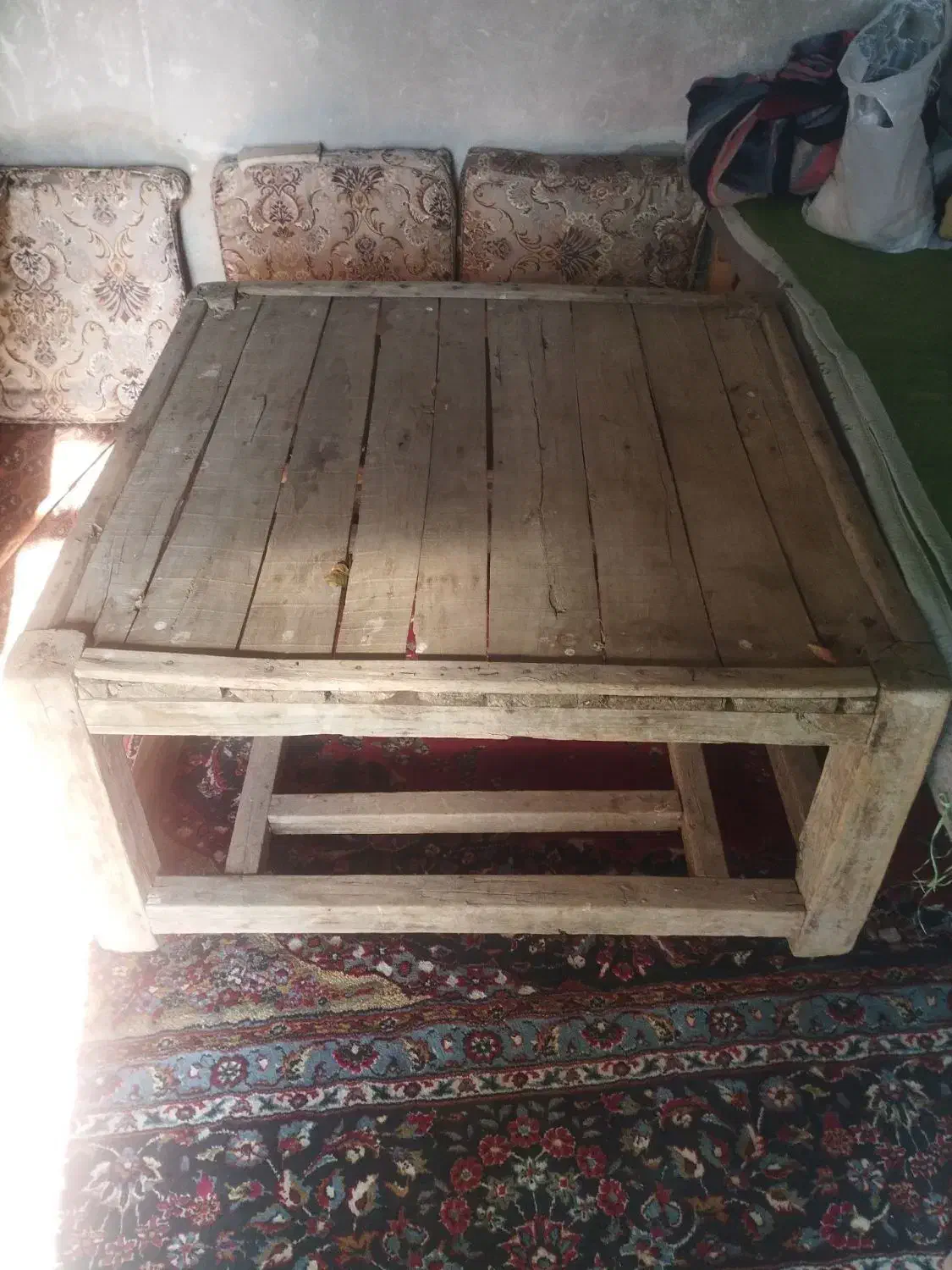 کرسی چوبی|مبلمان خانگی و میز عسلی|تویسرکان, |دیوار