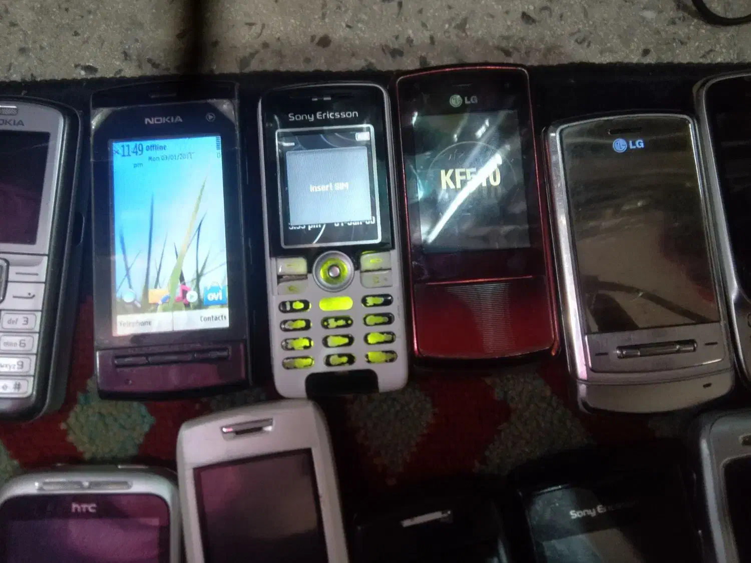 چند تا گوشی قدیمی یکجا|موبایل|ری, دولت‌آباد|دیوار