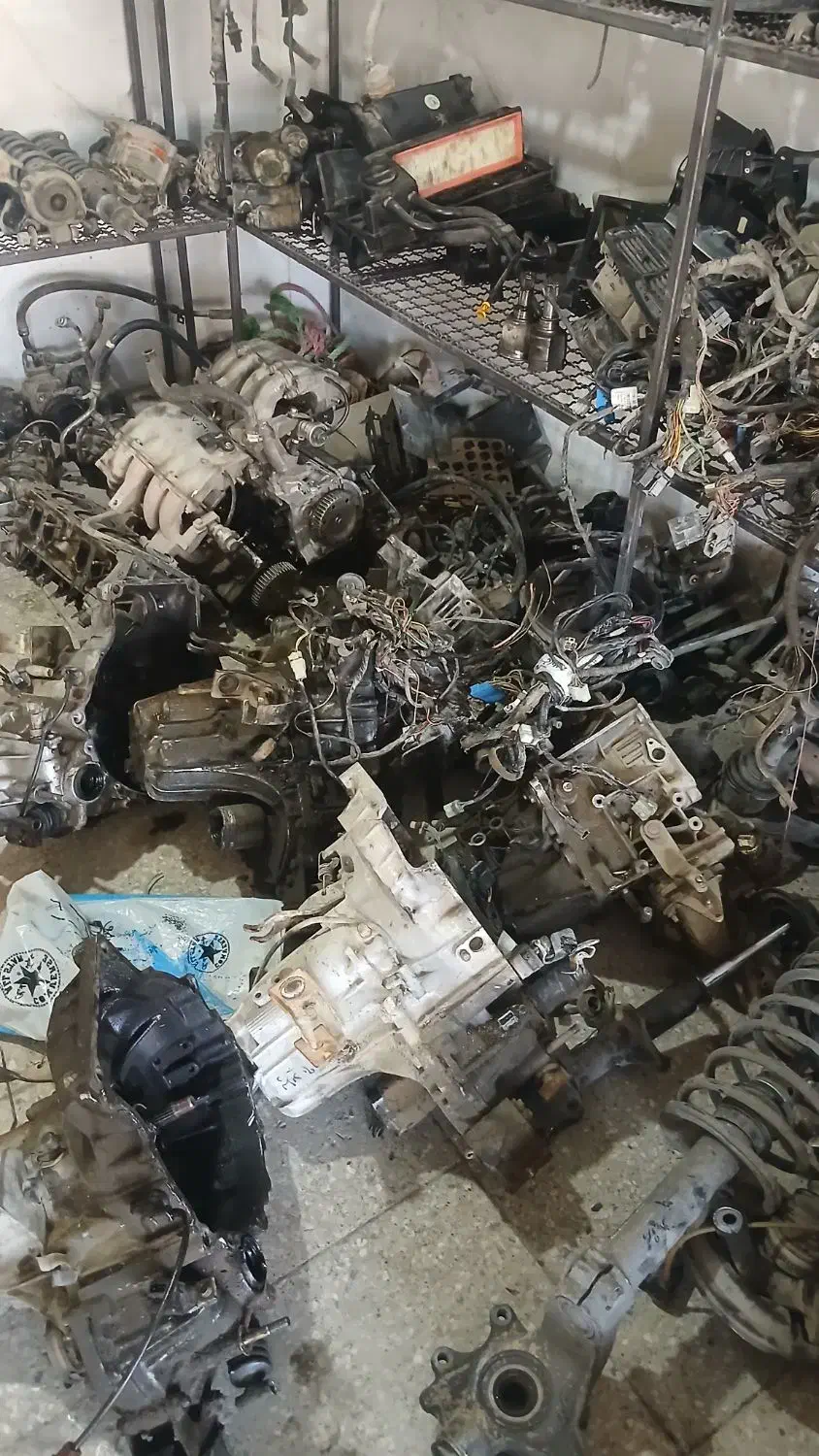 استوک زانتیا|قطعات یدکی و لوازم جانبی|فولادشهر, سایت صنعتی کاوه|دیوار