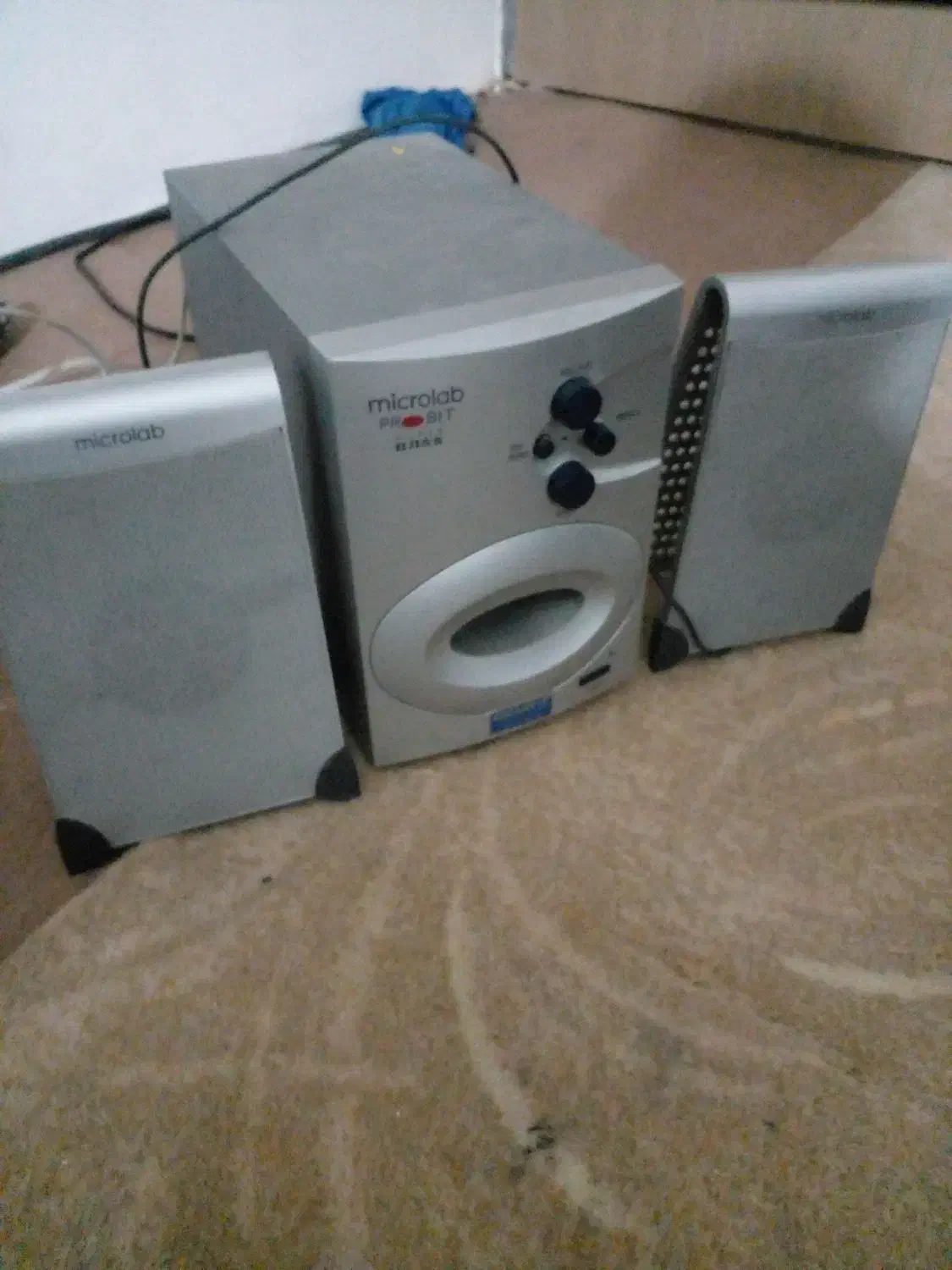 اسپیکر|سیستم صوتی خانگی|شیراز, مبعث|دیوار