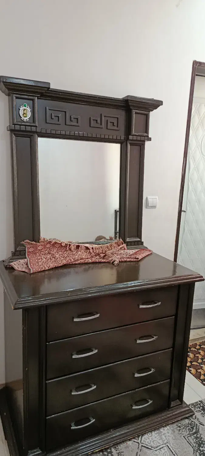 دراورتمام چوب سالم|جاکفشی، کمد، دراور|شریف‌آباد, |دیوار