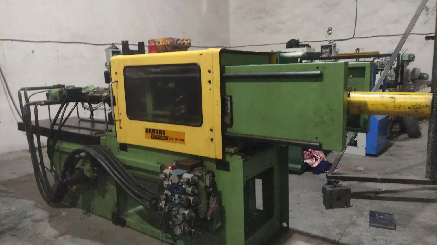 دستگاه تزریق پلاستیک|ماشین‌آلات صنعتی|پاکدشت, خاتون آباد|دیوار